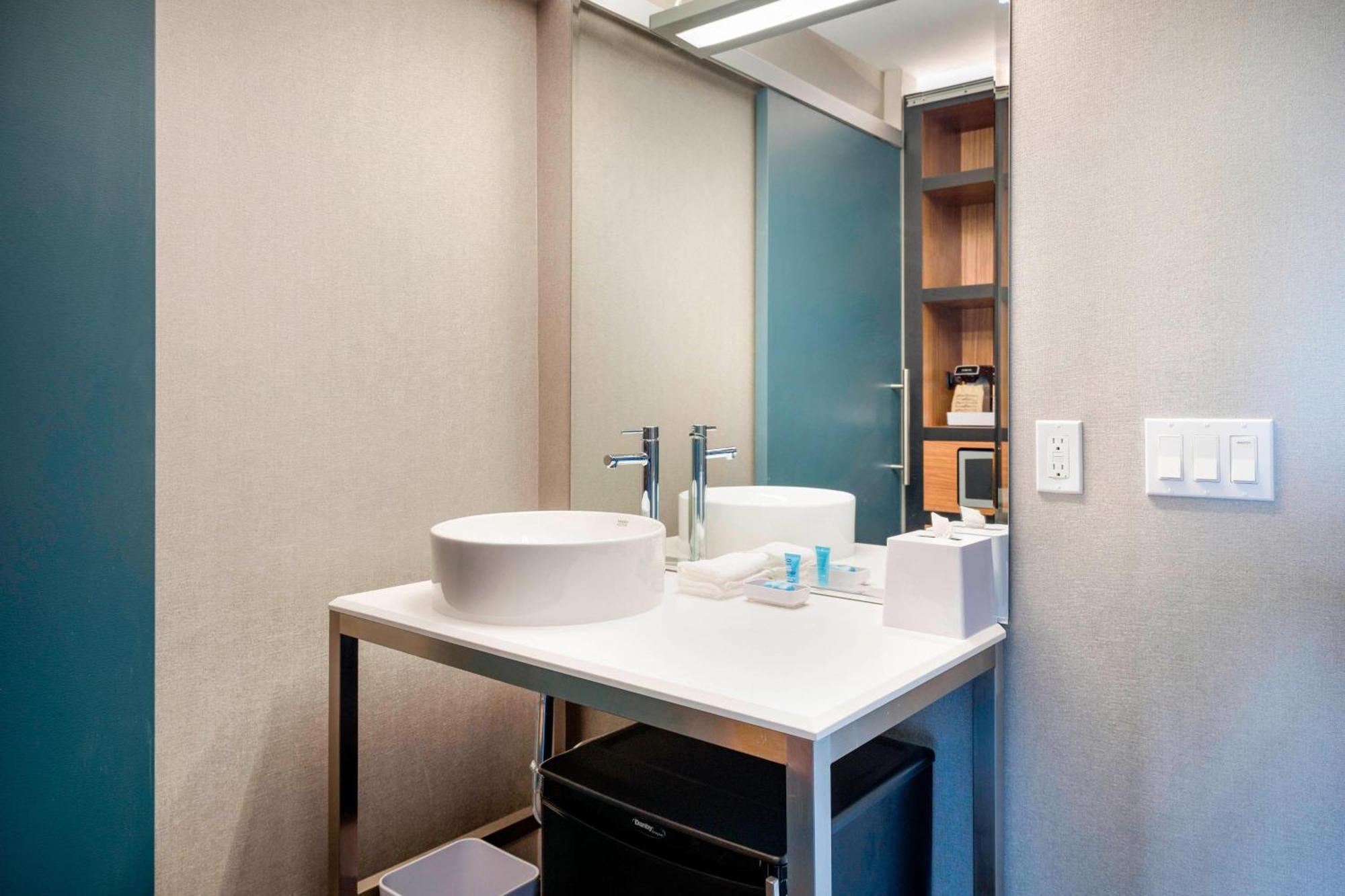 อะลอฟต์ ซีแอตเทิล เรดมอนด์ Hotel Redmond ภายนอก รูปภาพ